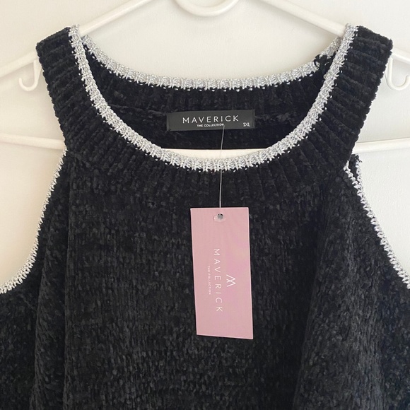 NWT Maverick The Collection Women's Open Shoulder Teddy Plush Sweater [US 1X] - Picture 2 of 14